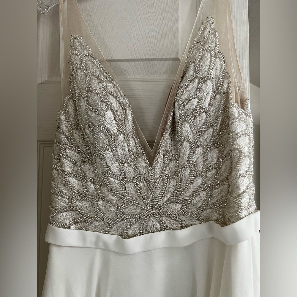 New never worn wedding dress